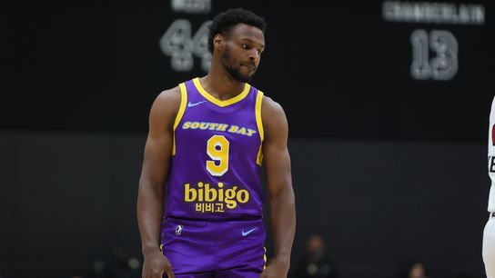 湖人擒爵士锁定西部第四 握手插曲引爆社交媒体