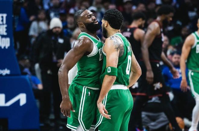 NBA季后赛首轮收官 雷霆马刺晋级8强